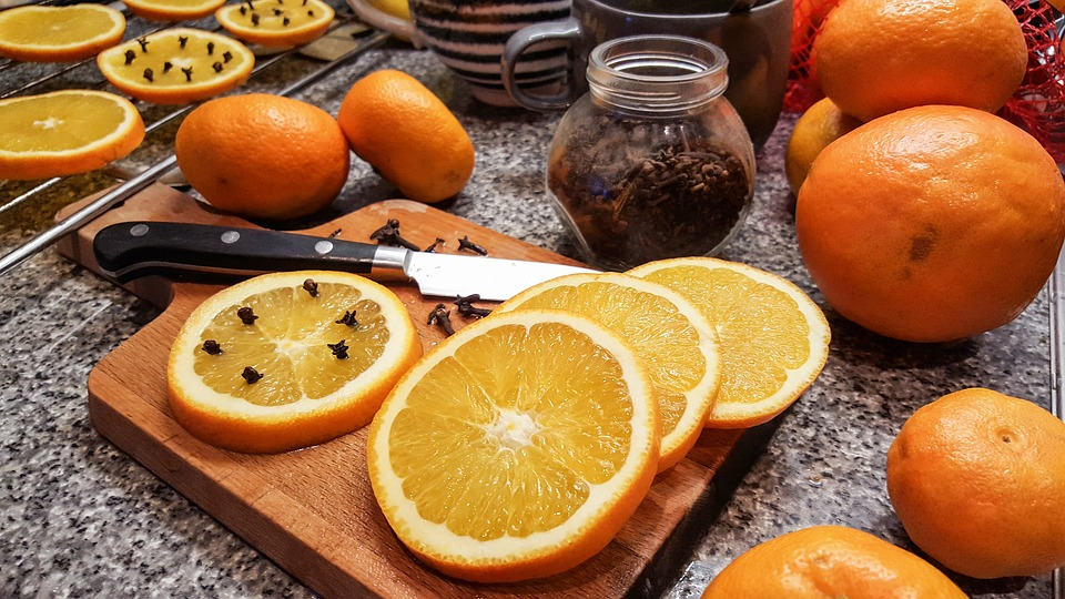 pomarańcze z goździkami