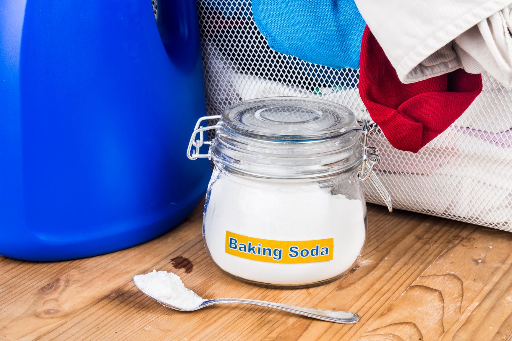 soda oczyszczona w słoiku - baking soda